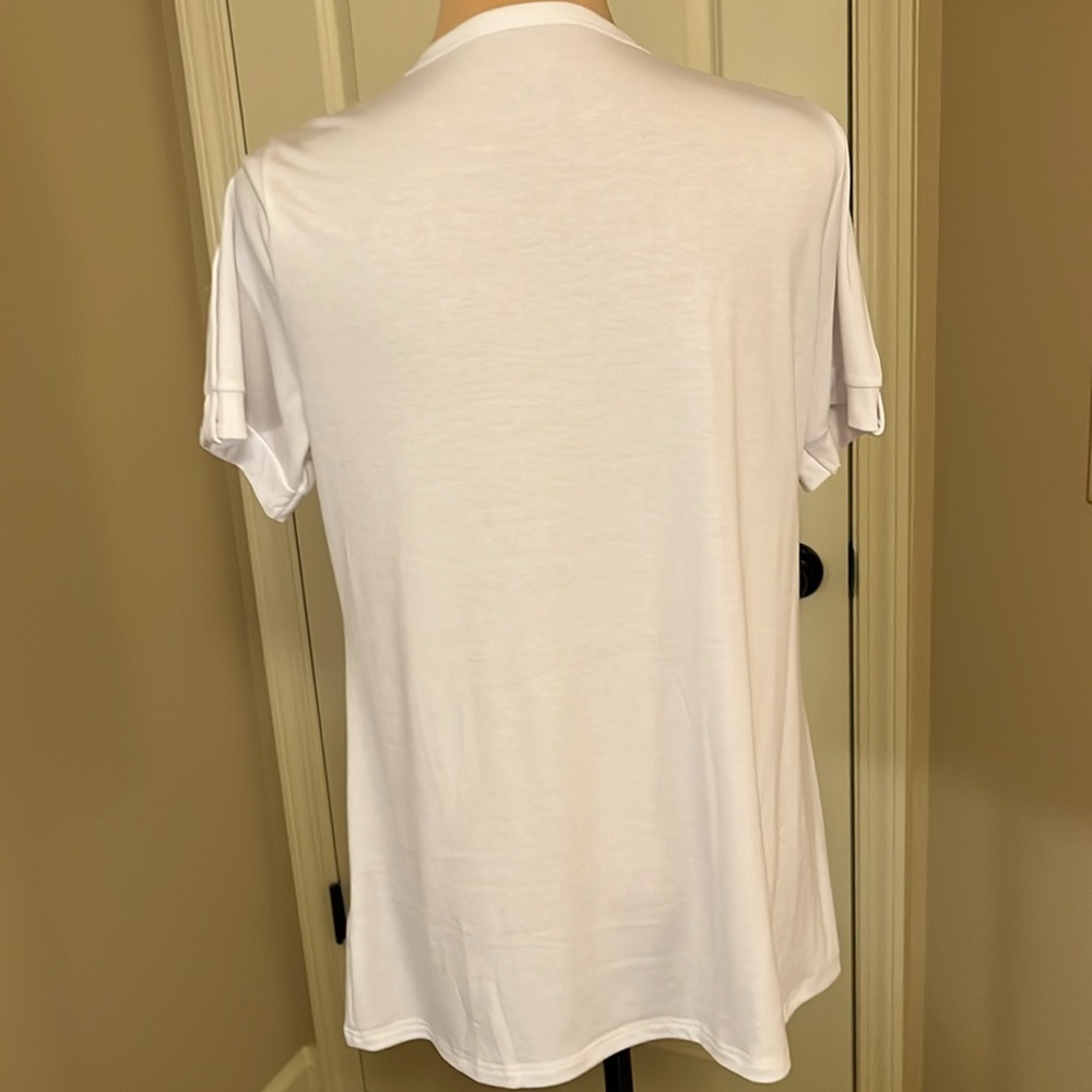 White V-neck tunic top size medium - Picture 5 of 6